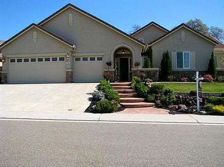1st image of 2742 Milstead Way