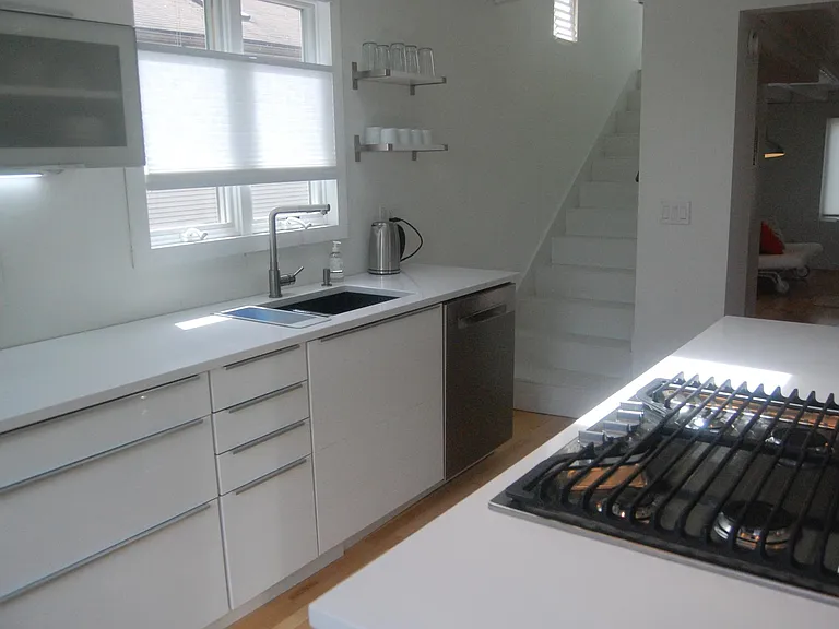 1014 Exchange St — Photo 15