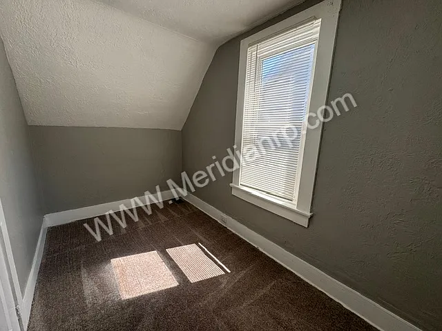 1104 Stophlet St — Photo 11