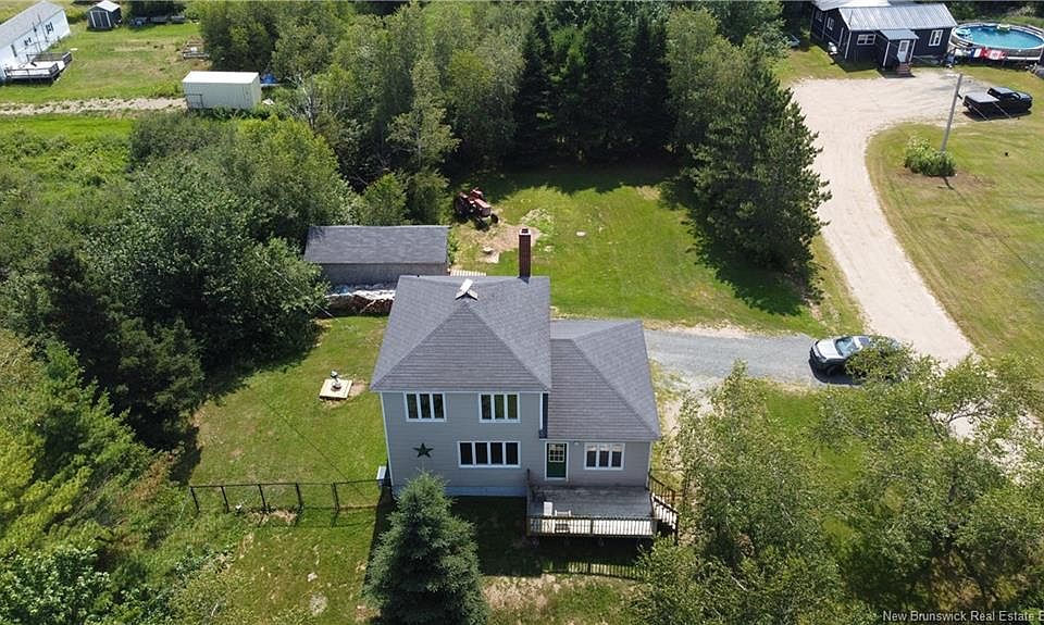 1st image of 9 Bayview Rd S