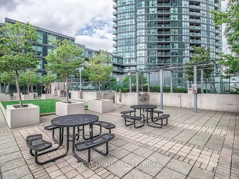219 Fort York Blvd #3307 — Photo 42