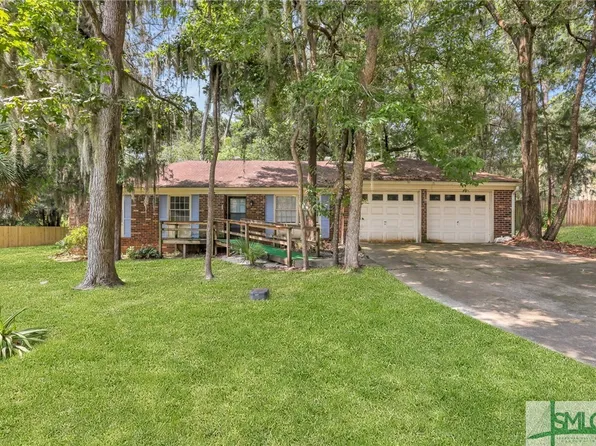 409 Sandhill Road, Savannah, GA 31410