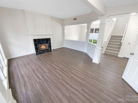 3rd image of 7512 Double Springs Ct
