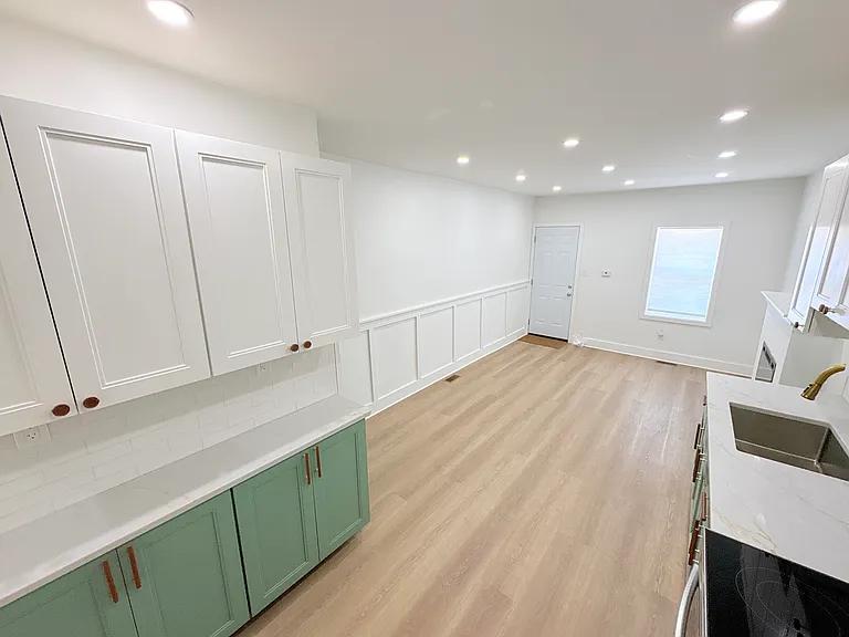 2619 Titan St — Photo 9