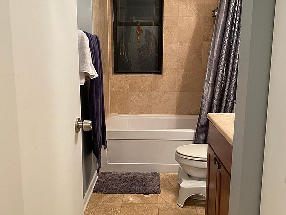 5th image of 4851 N Christiana Ave #2N
