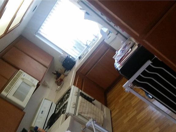 3rd image of 839 Don Dr