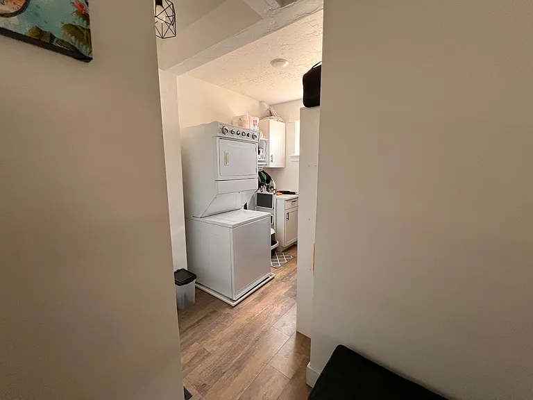 1799 Curtis Ave — Photo 9