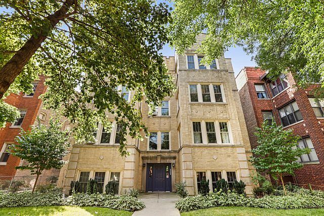 1st image of 2749 W Giddings St #1