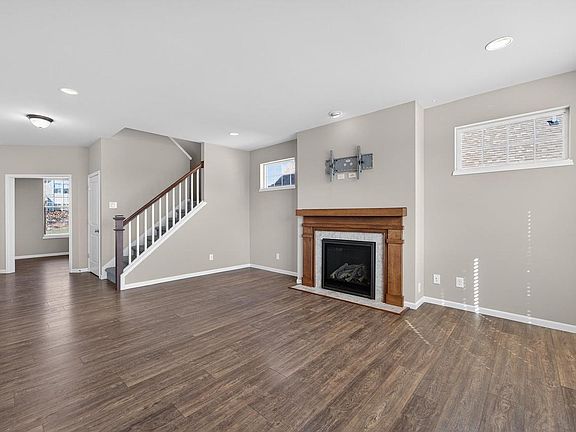 5th image of 451 Sugar Maple Lane