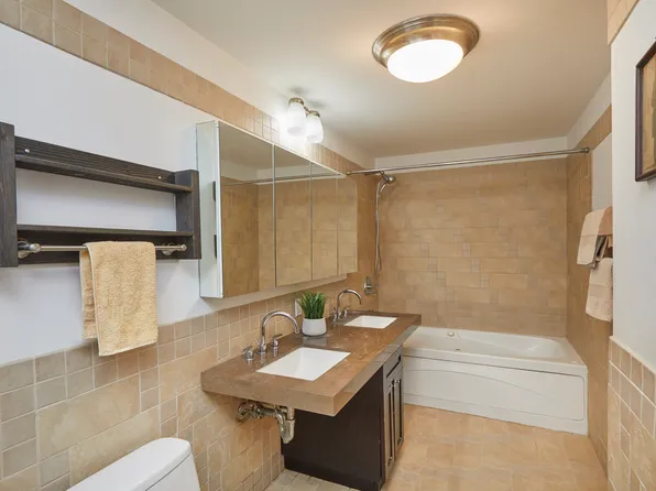 145 Park Place image 7 of 13