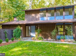 11593 Red Leaf Ct, Reston, VA 20191