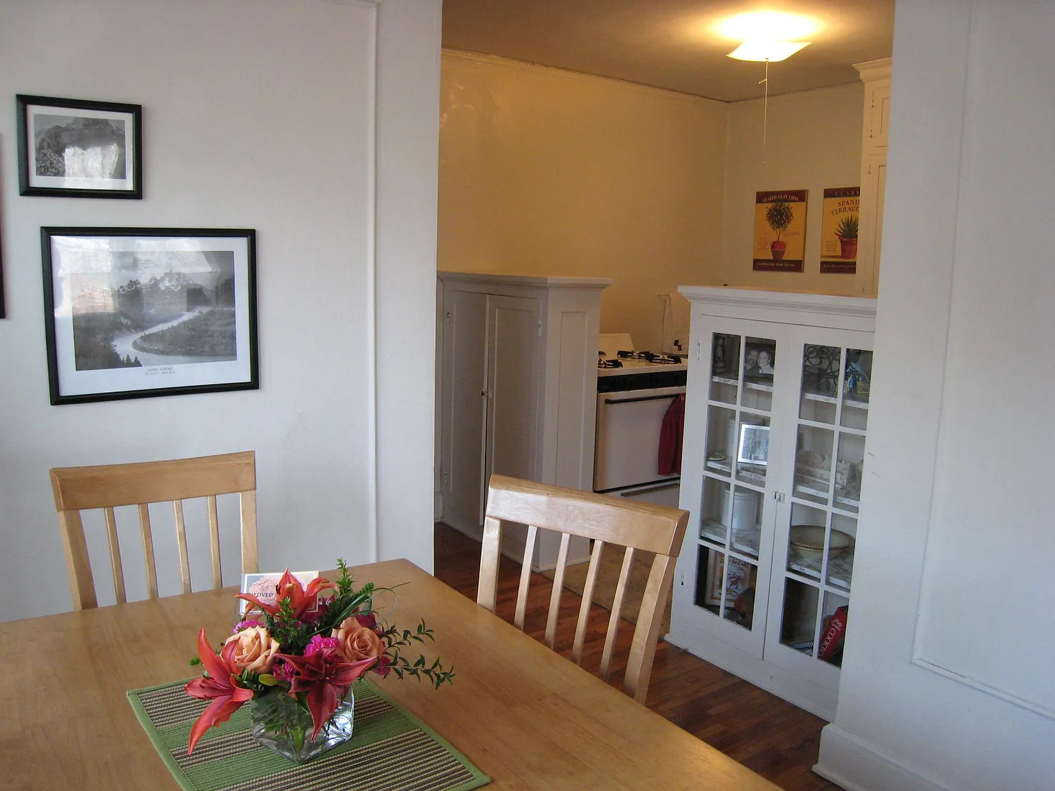 2284 Highland Pkwy — Photo 3