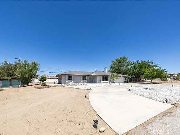 3rd image of 19388 Corwin Rd