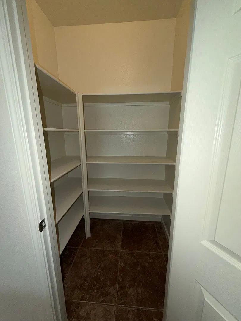 Beautiful Home In Gated Community In Roseville!! — Photo 3