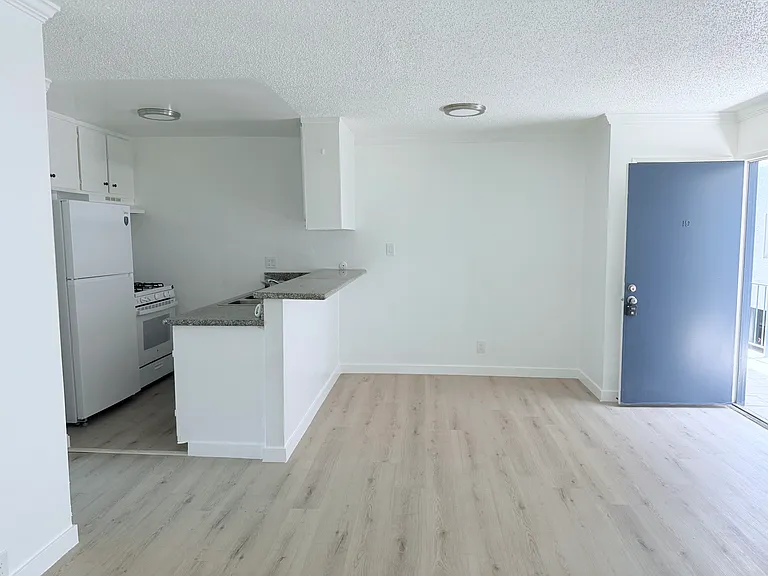 3760 Dufresne Ct #19 — Photo 16