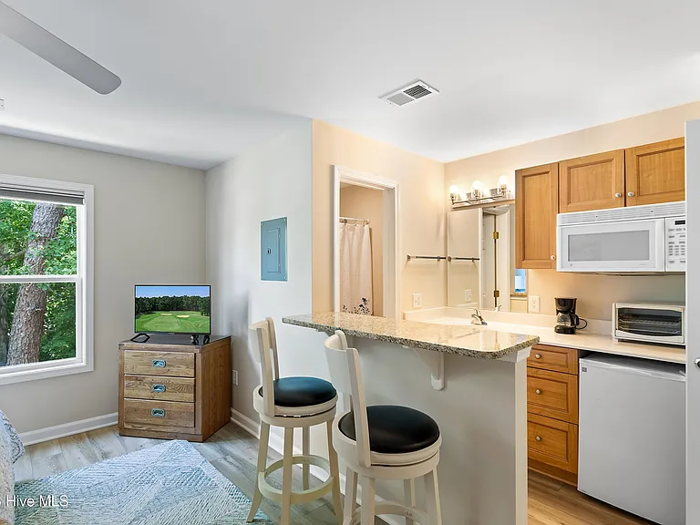 3350 Club Villas Dr #2103 — Photo 6