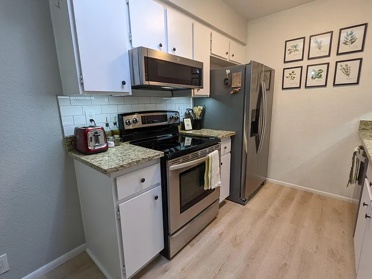 502 W Hononegh Dr #3 — Photo 7