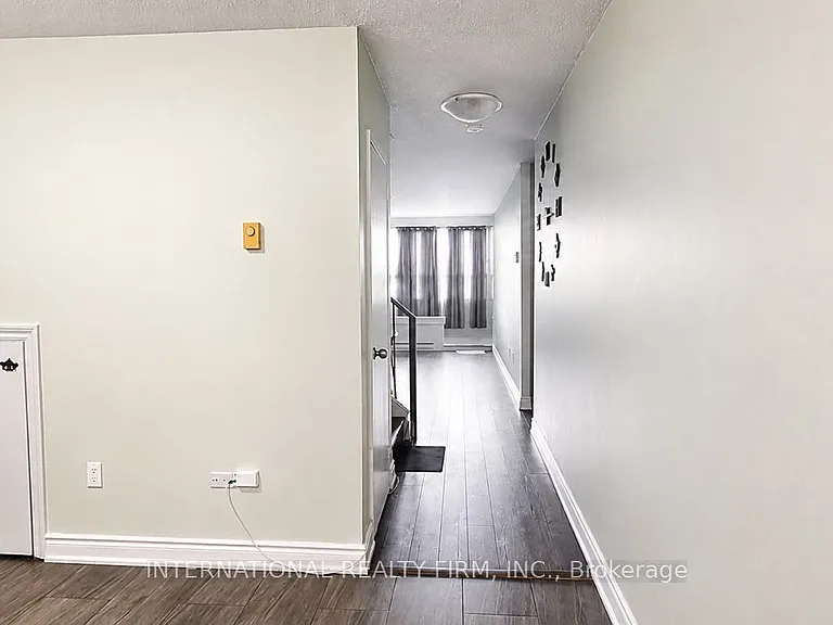 40 Sunny Glen Cres #308 — Photo 8