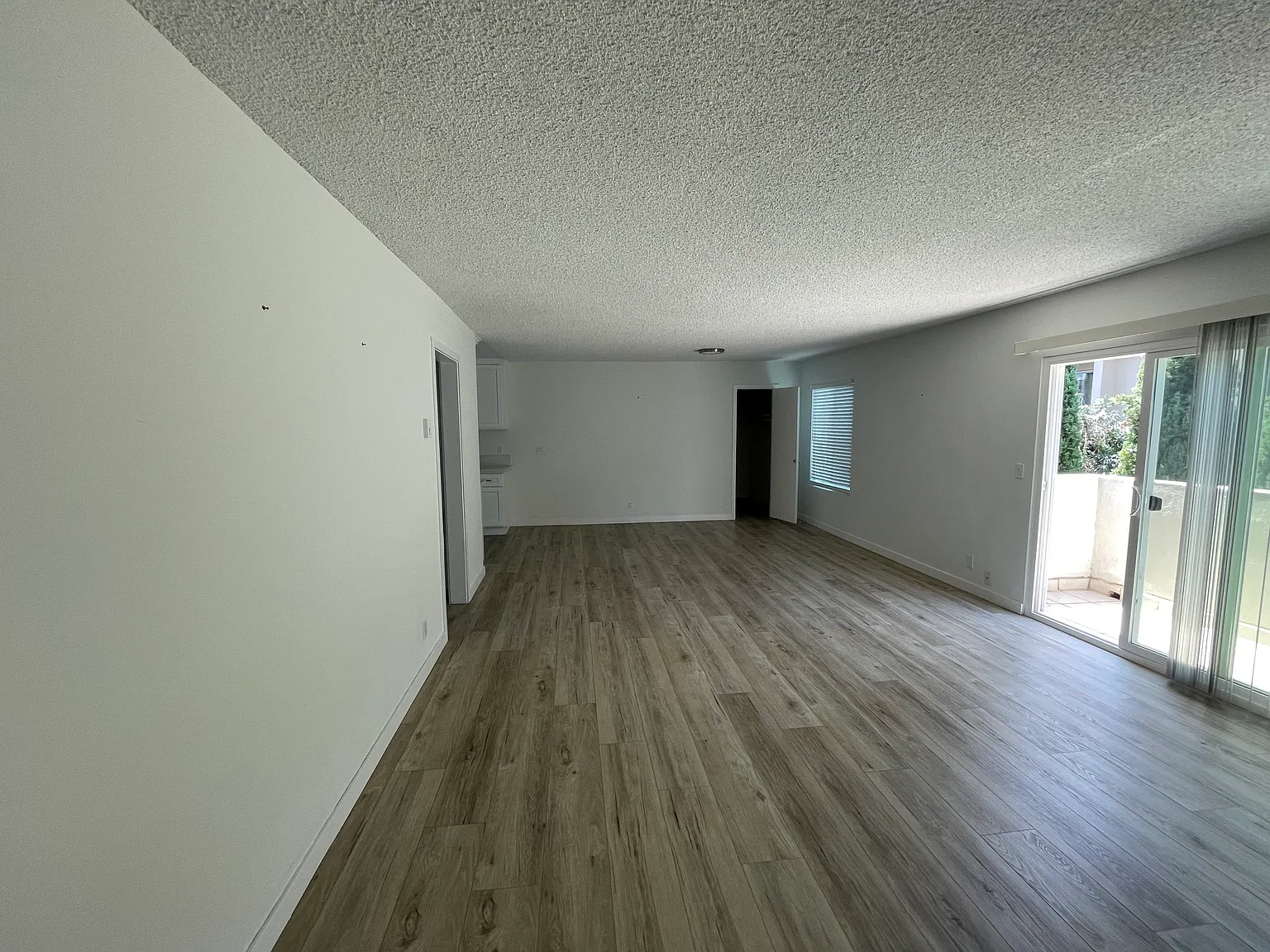 1 bed, 750 sqft, $3,425 — Photo 2