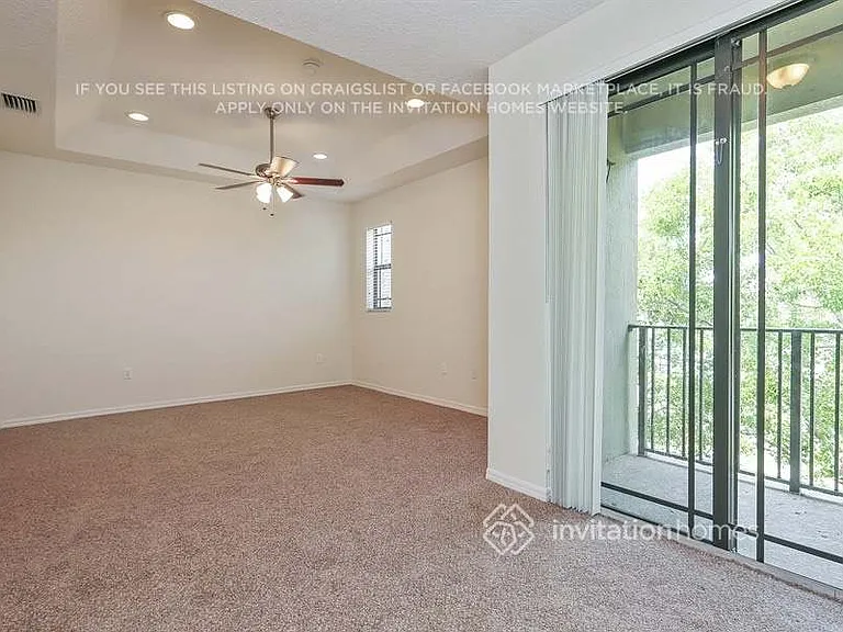 666 NE 35th Ave — Photo 17