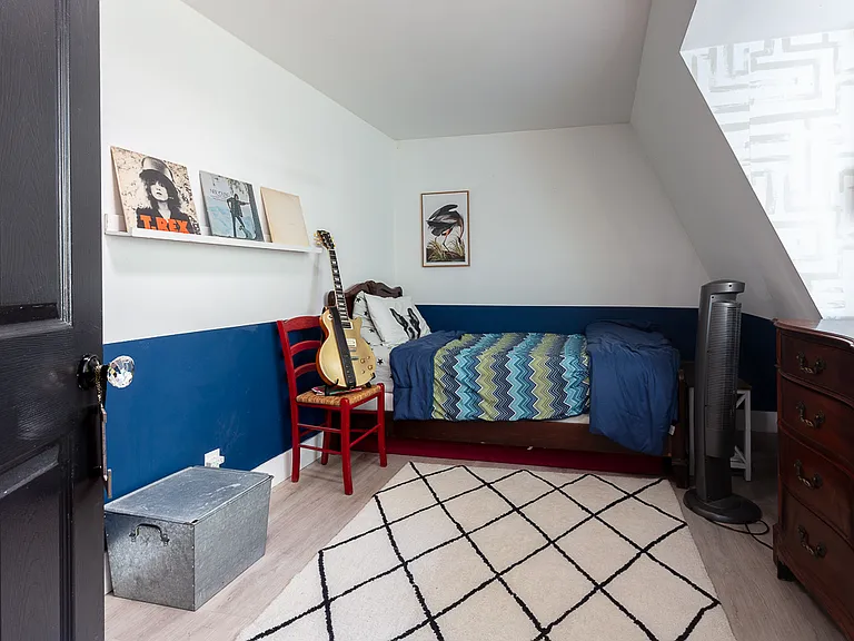 220 Oak Dr — Photo 10