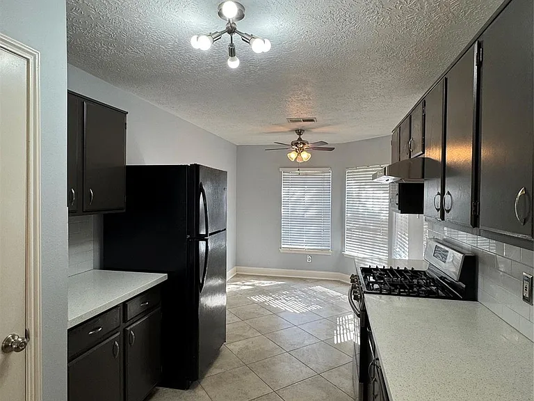 12435 Chalmette St — Photo 14