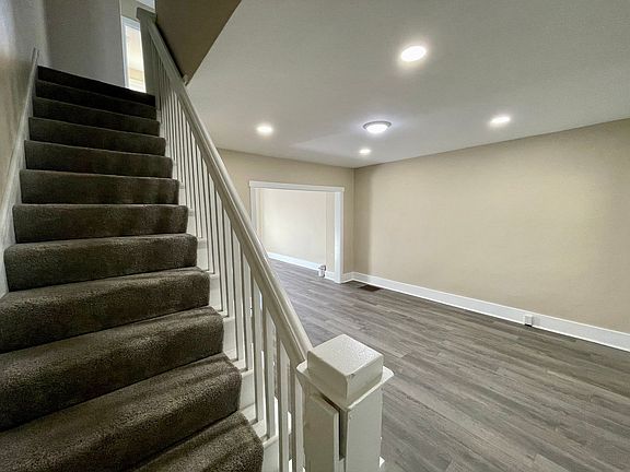 5th image of 726 7th Ave #724