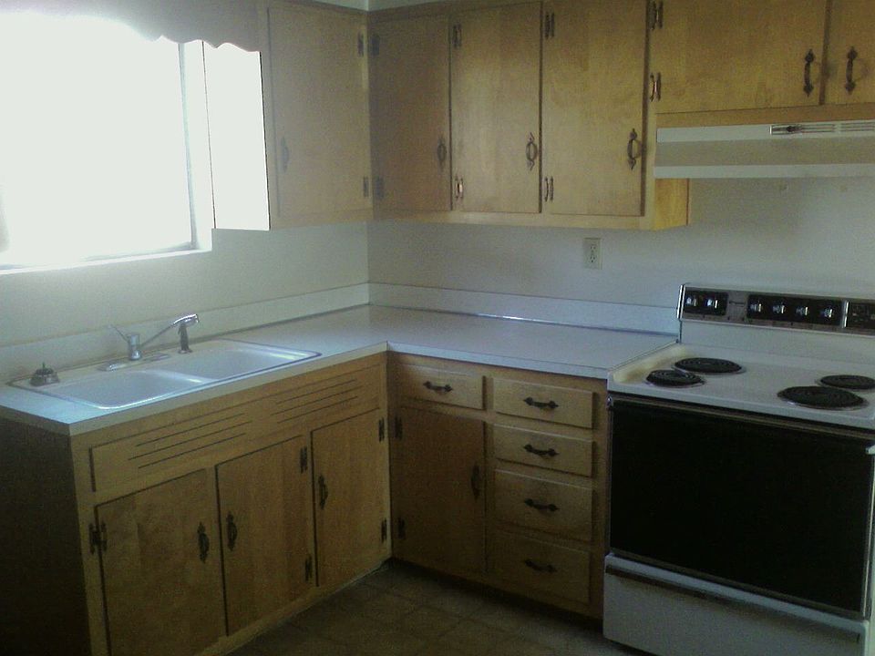 2nd image of 826 Stroupe Cir #B