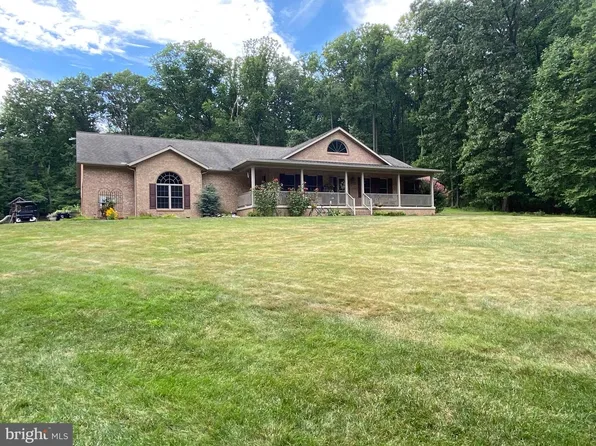 793 Apple Way, Saint Thomas, PA 17252