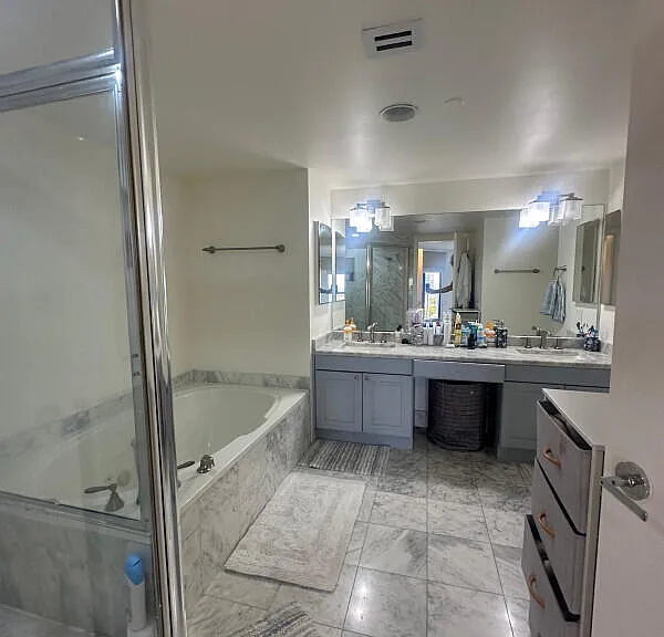 3640 Yacht Club Dr #1403 — Photo 9
