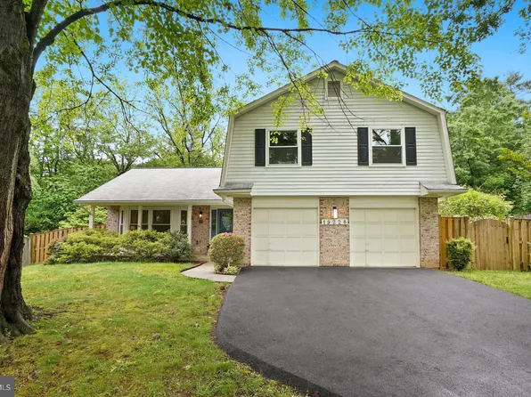 19228 Gatlin Dr, Gaithersburg, MD 20879
