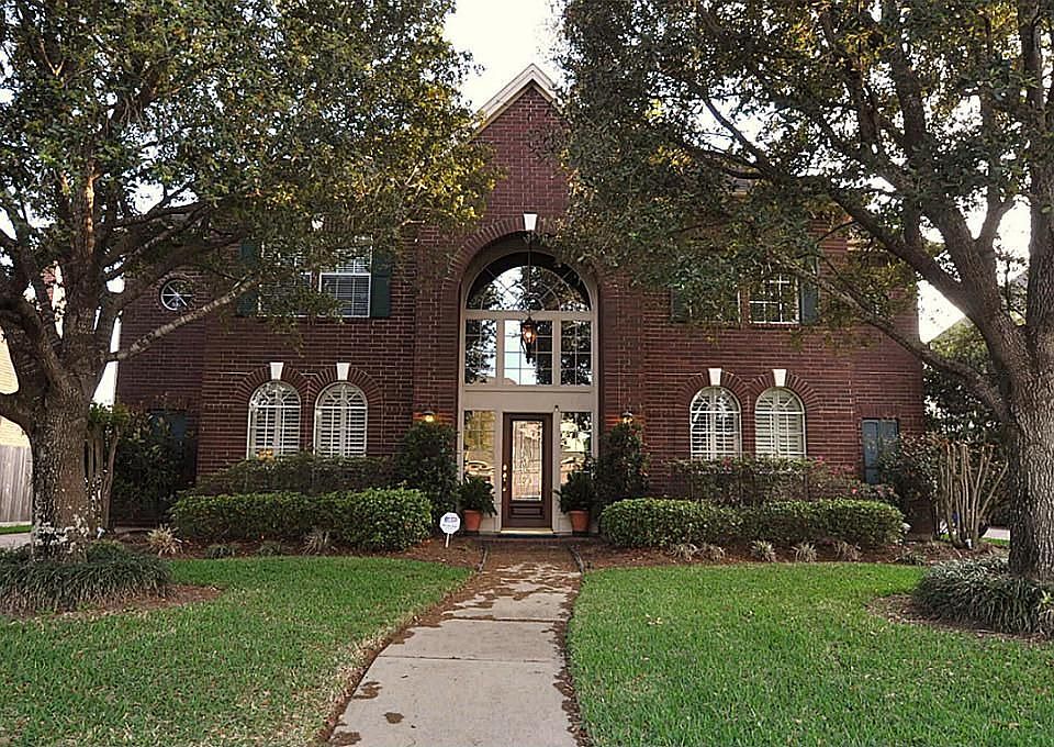1st image of 19419 Indian Hawthorn Dr