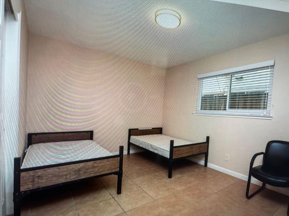 1330 E San Bruno Ave #102