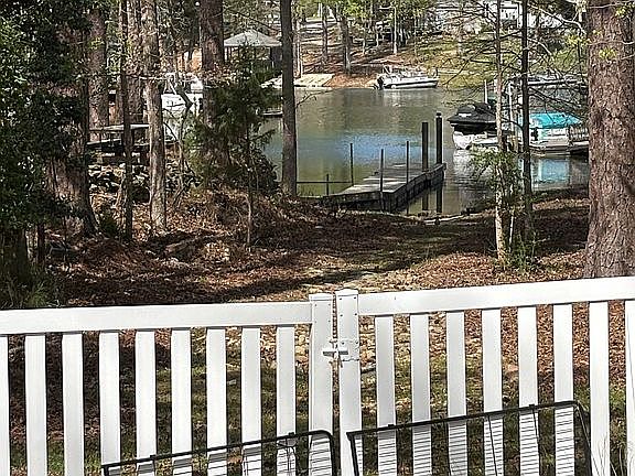 2nd image of 2337 Shulls Fork Rd