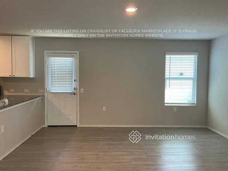 1422 Lagoon Lndg — Photo 5