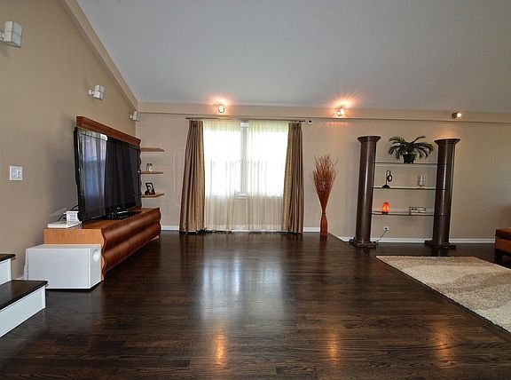 5th image of 7139 N Sioux Ct