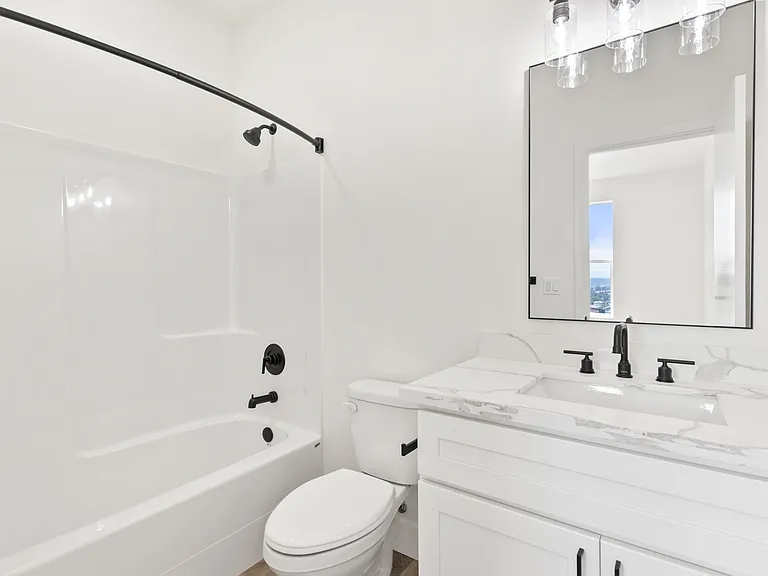 2367 Yakima Ave #D — Photo 24