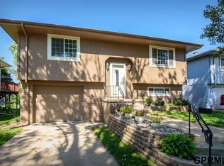 4710 P St, Omaha, NE 68117