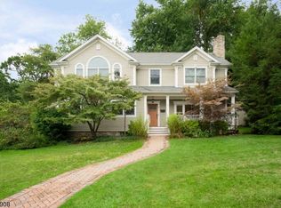 47 Twombly Dr, Summit, NJ 07901