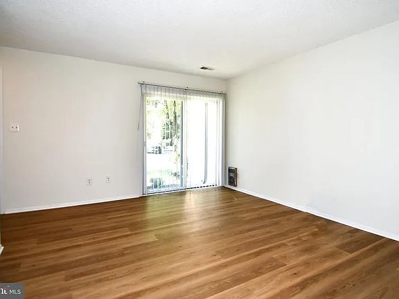 3rd image of 2231 Cartwright Pl