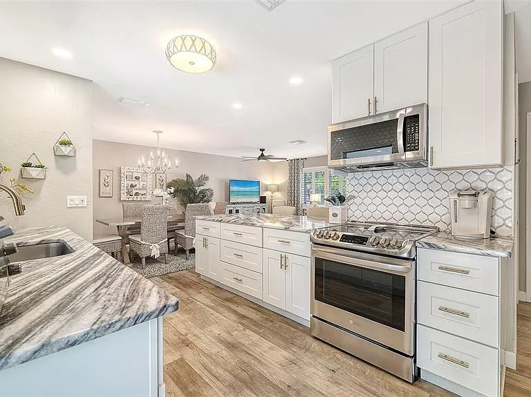 6758 S Lockwood Ridge Rd — Photo 20