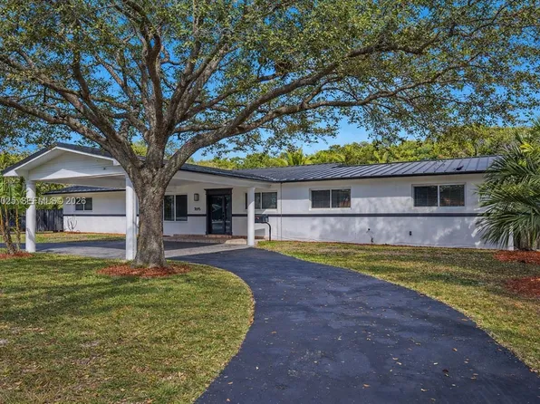7695 SW 142nd St, Palmetto Bay, FL 33158
