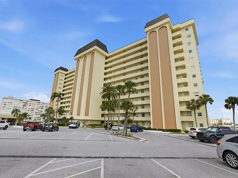 4775 Cove Cir #106 — Photo 36