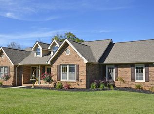 5217 Swanner Rd, Knoxville, TN 37918