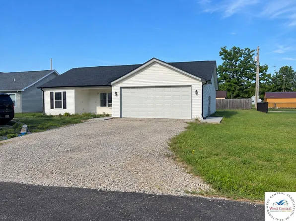 327 N Randolph St, Sedalia, MO 65301