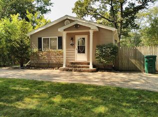 3160 Chenoa St, Commerce Township, MI