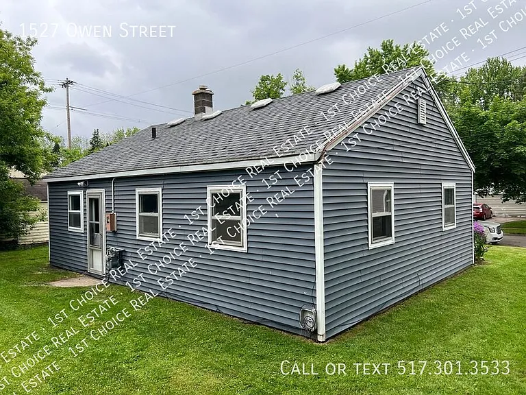 1527 Owen St — Photo 17