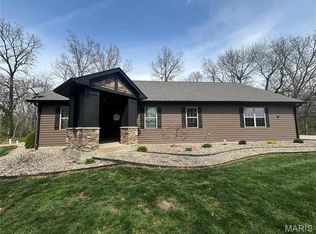 5829 Marine Rd, Alhambra, IL 62001