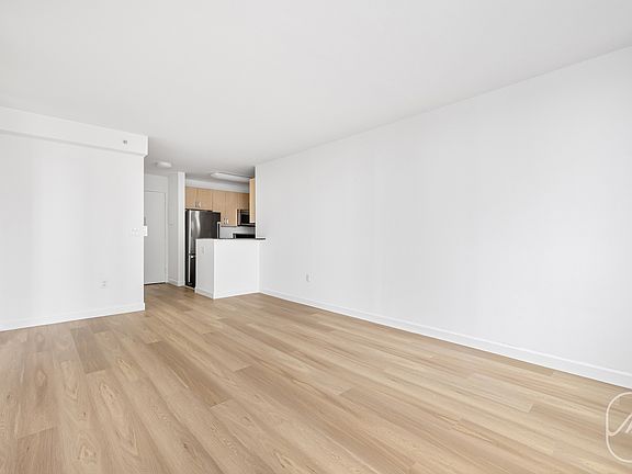 2nd image of 561 10th Ave APT 29E