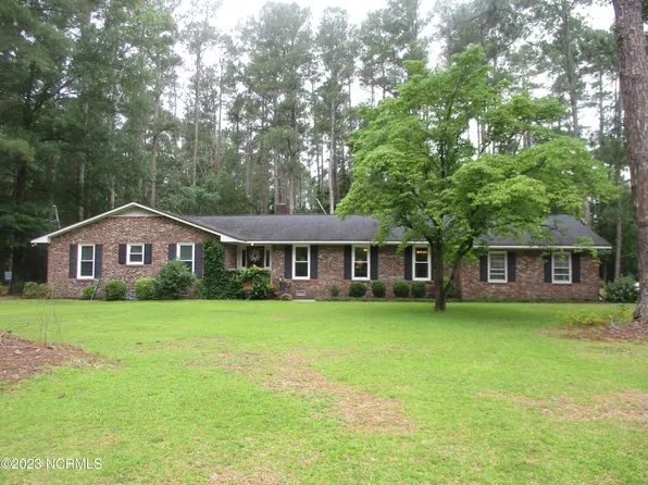 8021 Scotch Meadows Drive, Laurinburg, NC 28352